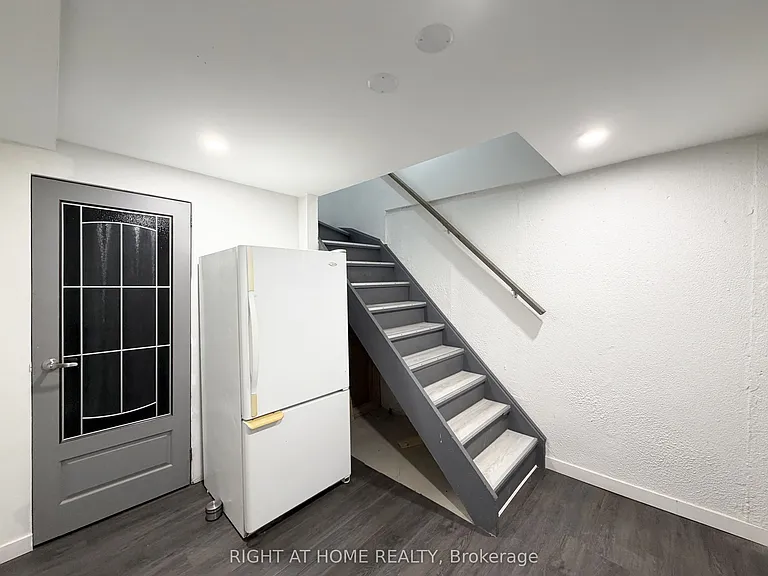 1010 Glen St #91 — Photo 22