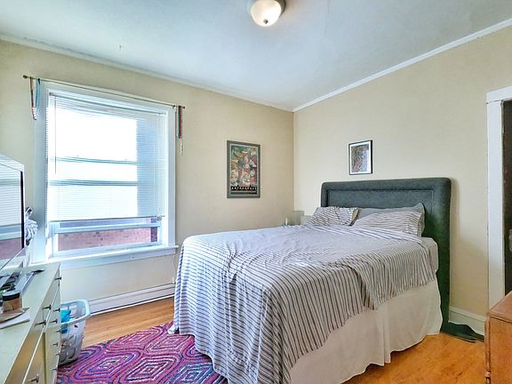 4th image of 4121 W Belle Plaine Ave APT 18