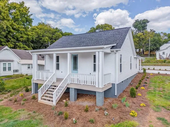 318 W Tyler St, Dalton, GA 30720