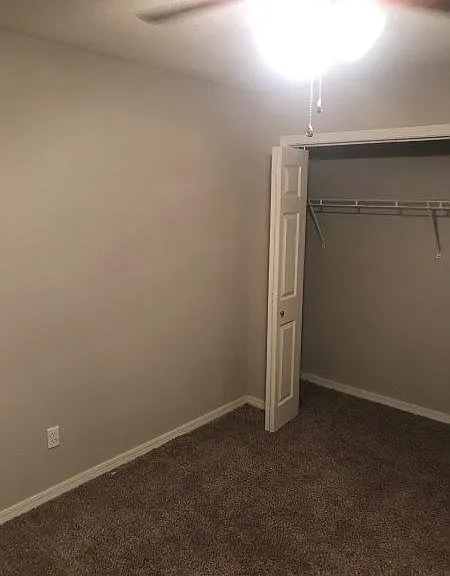 820 Hardy Springs Cir #B — Photo 11