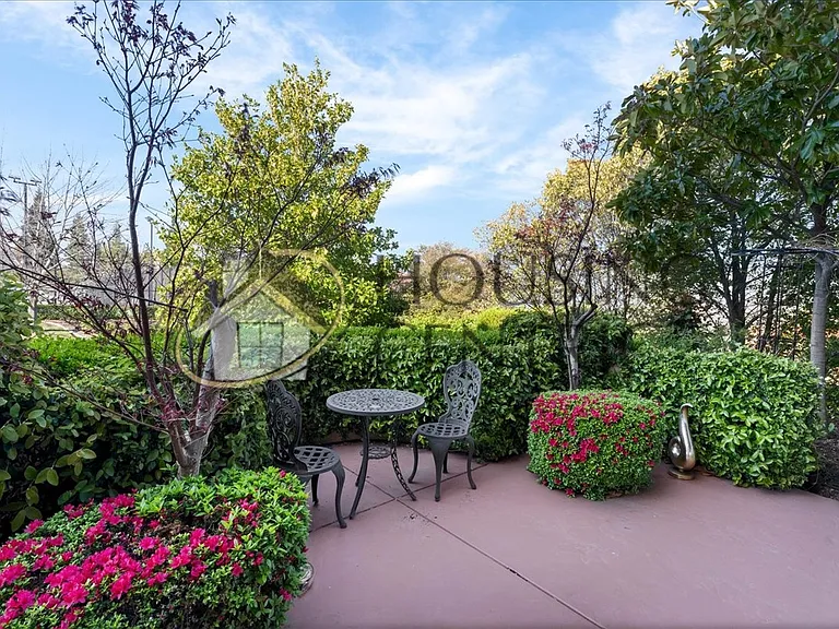 676 Glen Mady Way — Photo 8