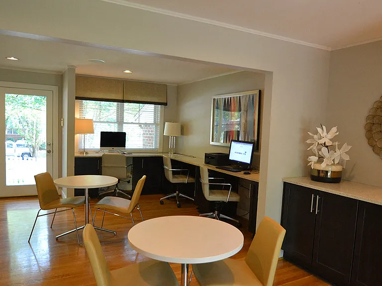 Glen Lennox Apartments — Photo 14
