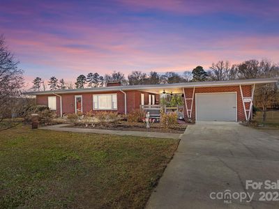 114 Valley Dr, Badin, NC, 28009