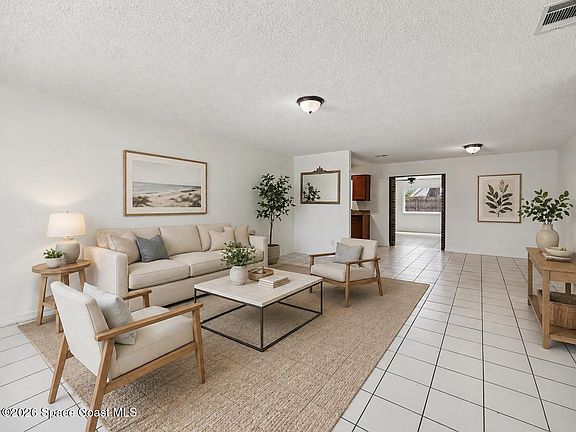 2nd image of 2111 Sandalwood Dr