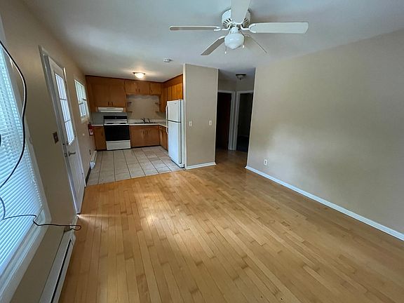 2nd image of 115 Blakemore Cir APT 2