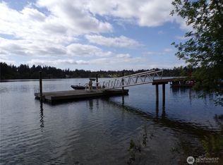 16 Loch Ln SW, Lakewood, WA 98499