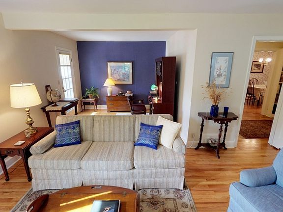 2nd image of 1287 Catawba St