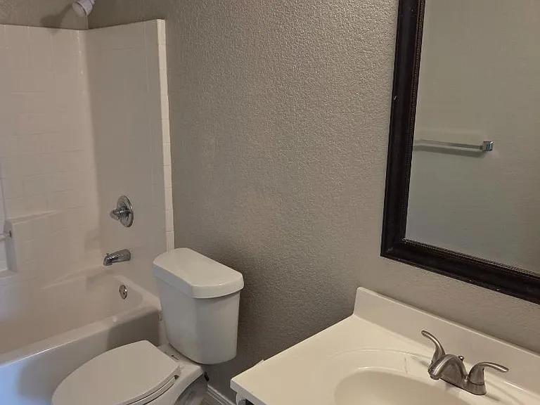 Unit Photo