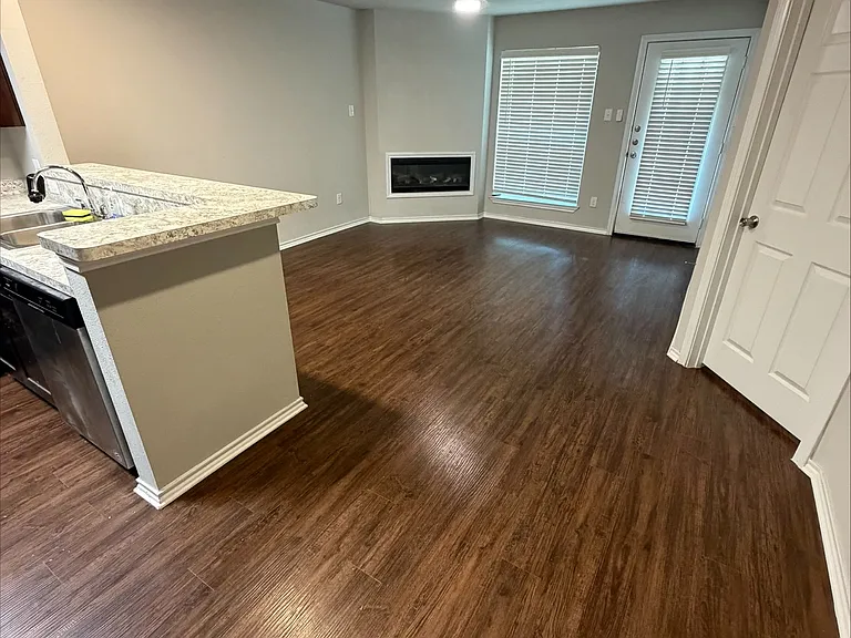 6108 Abrams Rd #517 — Photo 2