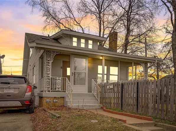 832 E 22nd Ave, Kansas City, MO 64116