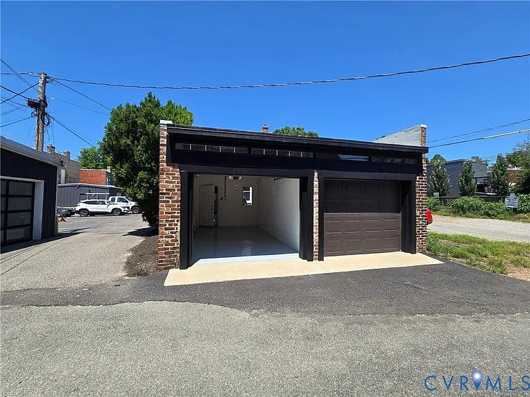 1 N Harvie St #B — Photo 37