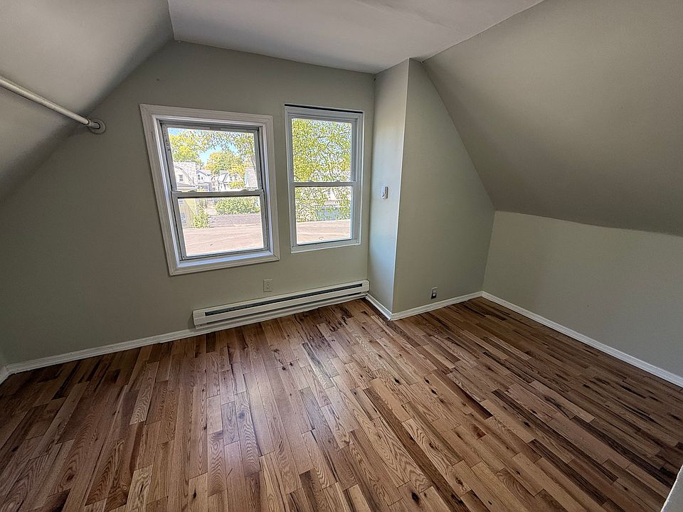 1st image of 231 S Burnett St Floor 3