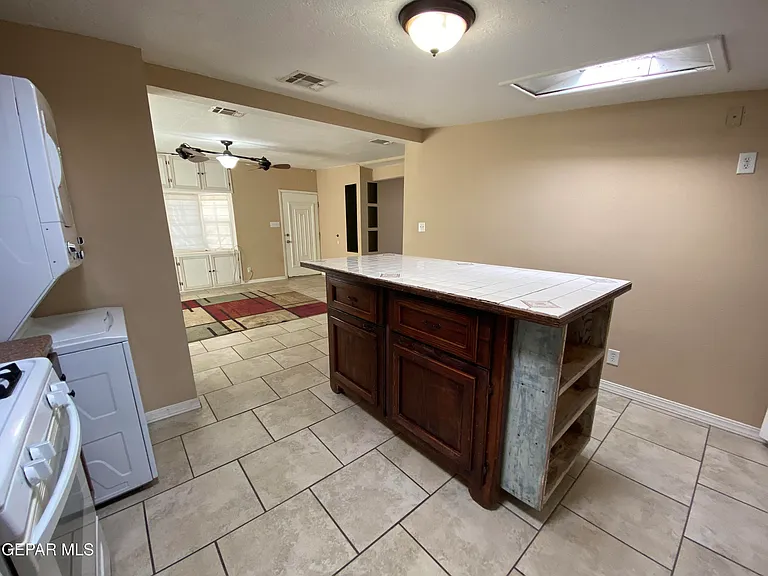 130 Buena Vista St #4 — Photo 7