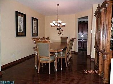 3rd image of 1852 Summersweet Cir