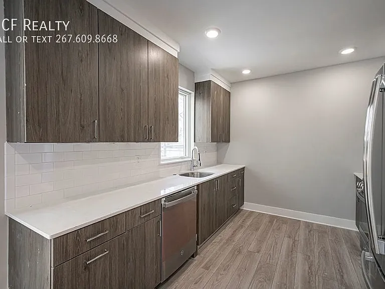 746 S 16th St #3A — Photo 3