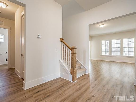 5th image of 771 Warm Wind Dr