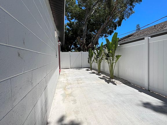 5th image of 4561 20th Ave S