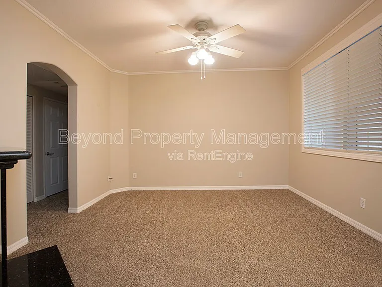 10722 Sabre Hill Dr #131 — Photo 3