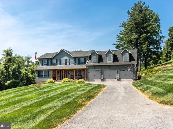 4590 Shallow Springs Dr, Manchester, MD 21102