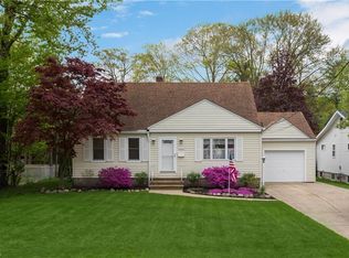 26523 E Oviatt Rd, Bay Village, OH 44140