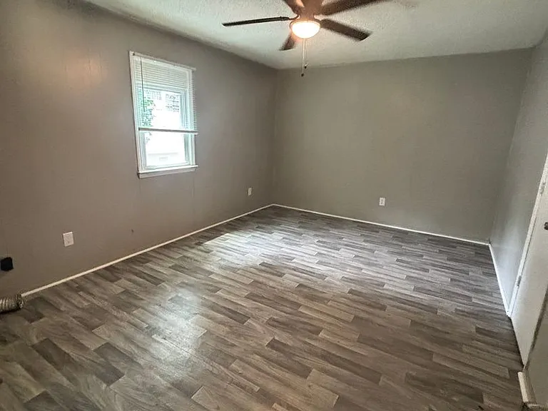 1109 & 1105 N Ransom St — Photo 17