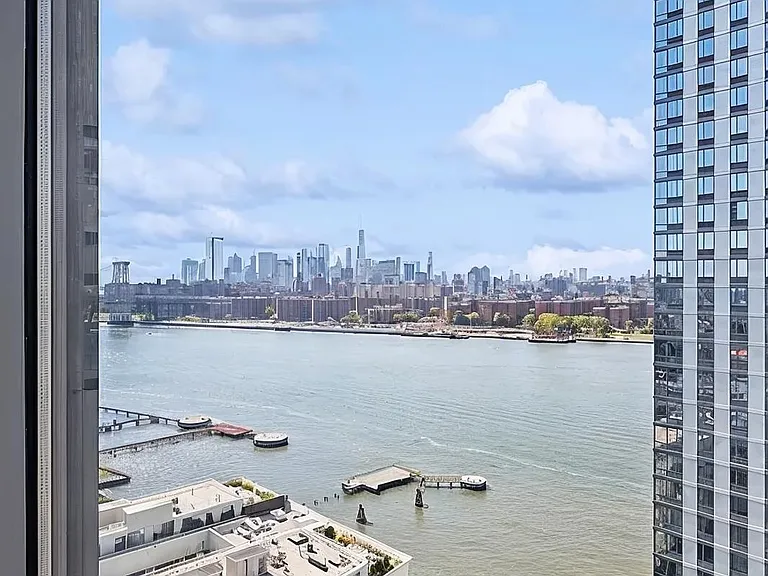 1 Northside Piers #24B — Photo 13