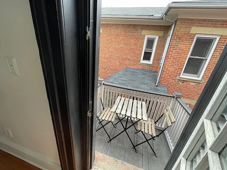 68 E Hubbard Ave #1 — Photo 3