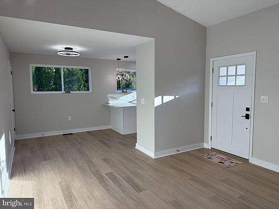 5th image of 708 Edison Rd