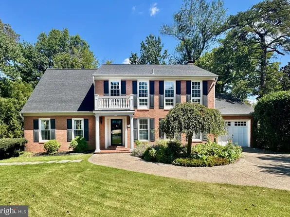 3 Hitching Post Pl, Rockville, MD 20852