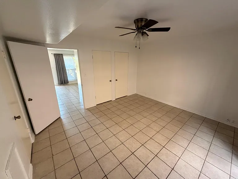 820 W Alabama St #6 — Photo 4