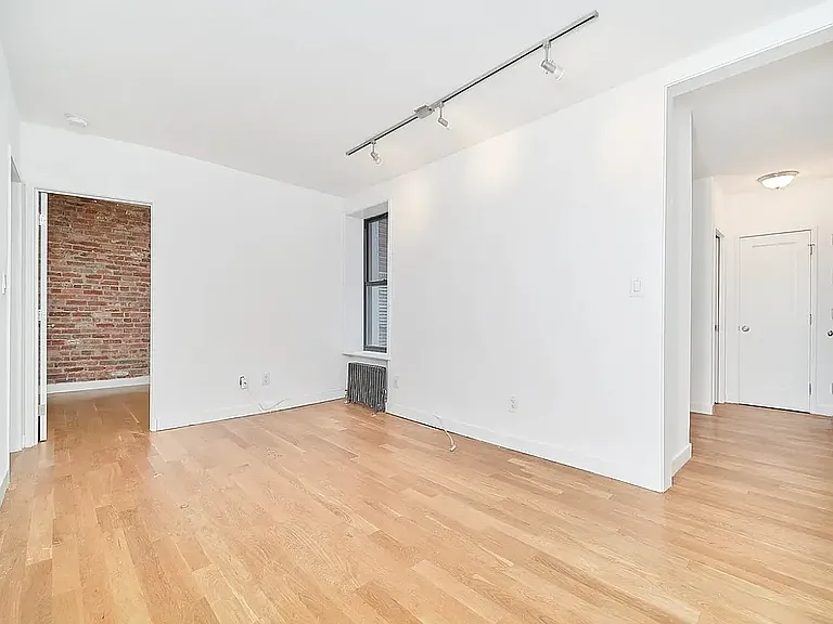 10 Morton St #4F — Photo 5