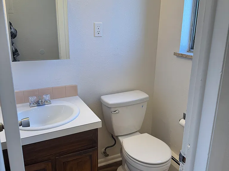 1/2 bath location on main level