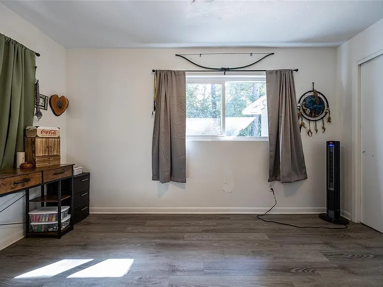 749 NW 34th St — Photo 31