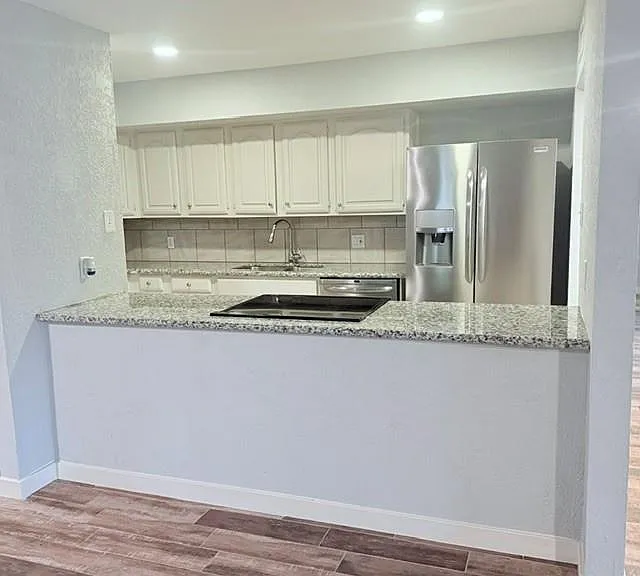 5202 Santrey Dr — Photo 8