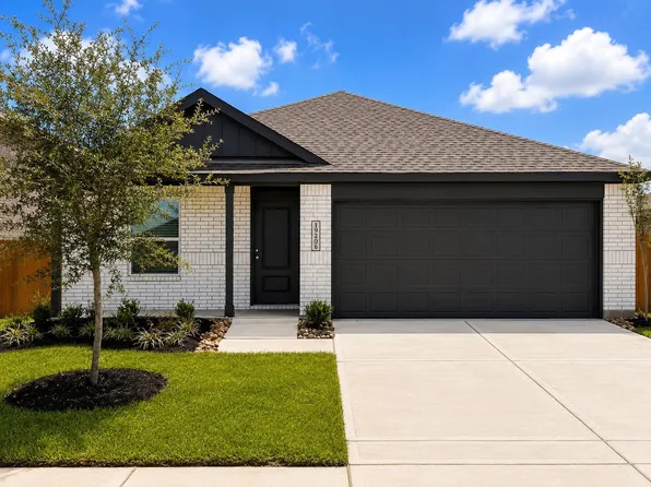 19206 Saint Green Dr, Hockley, TX 77447