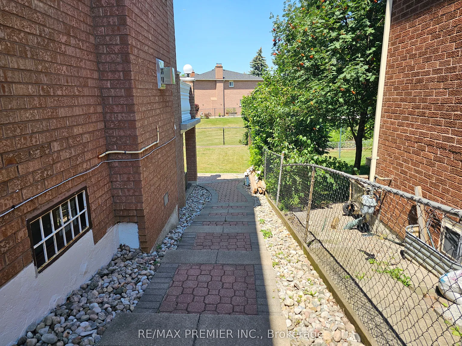 2 bed, $2,500 — Photo 3
