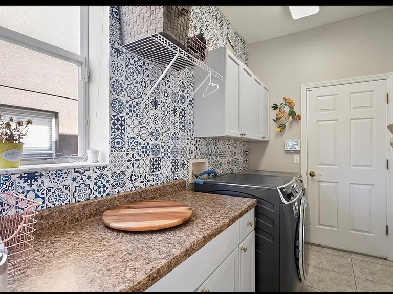 12935 Solola Way — Photo 32