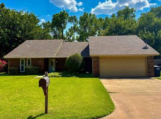 3521 Lisa Ln, Enid, OK 73703