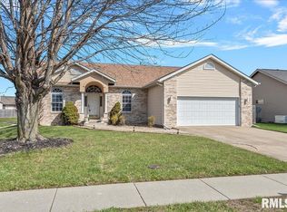 3929 Brandonshire Dr, Springfield, IL 62704