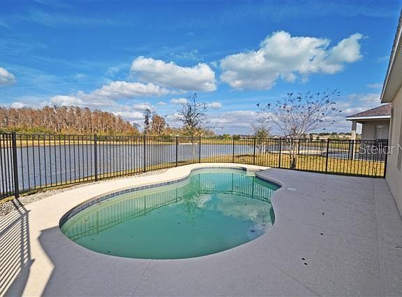 3rd image of 2243 Stone Lake Ct
