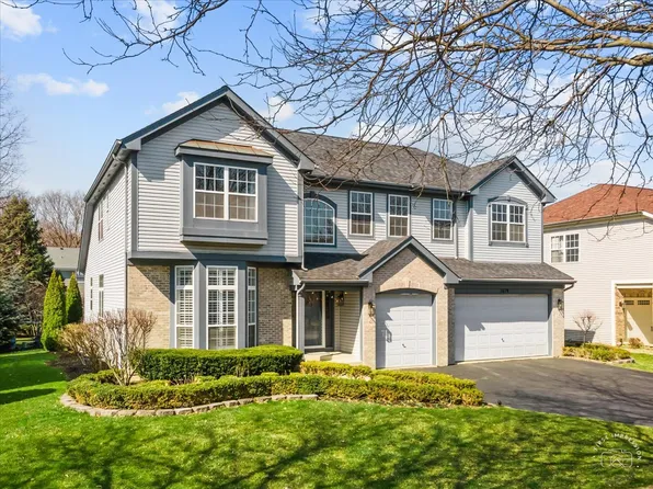 1619 William Penn Dr, Naperville, IL 60563