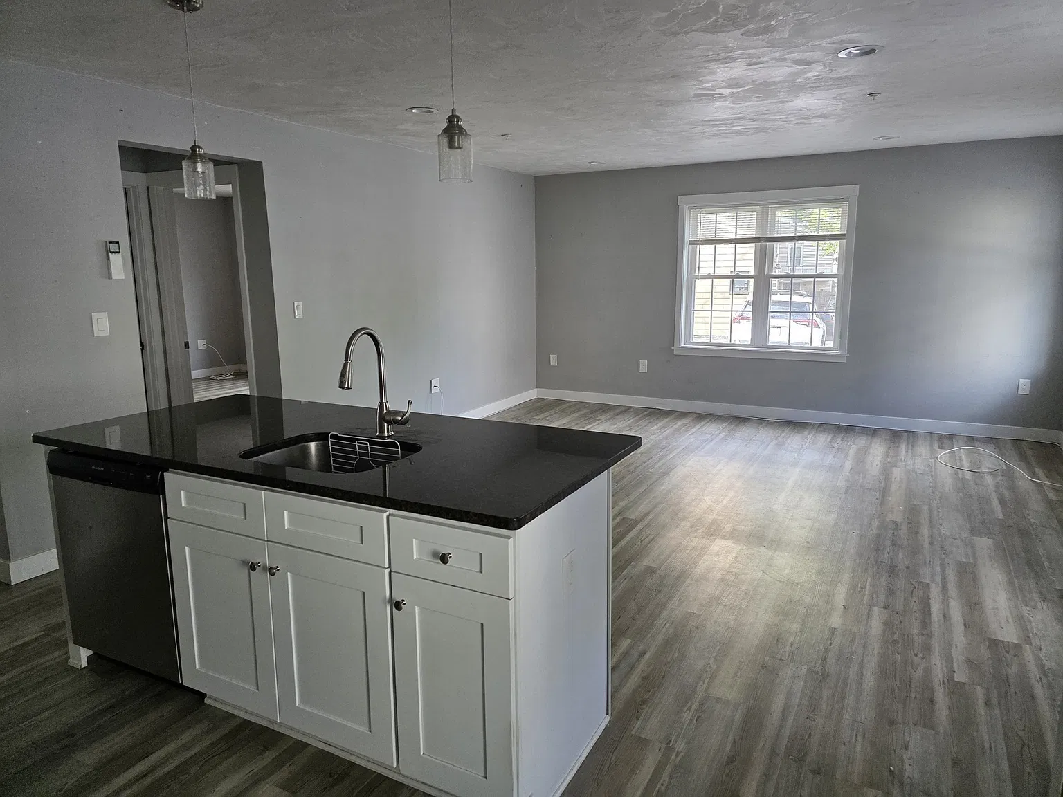 2 bed, 1.0 bath, 850 sqft, $1,850 — Photo 3