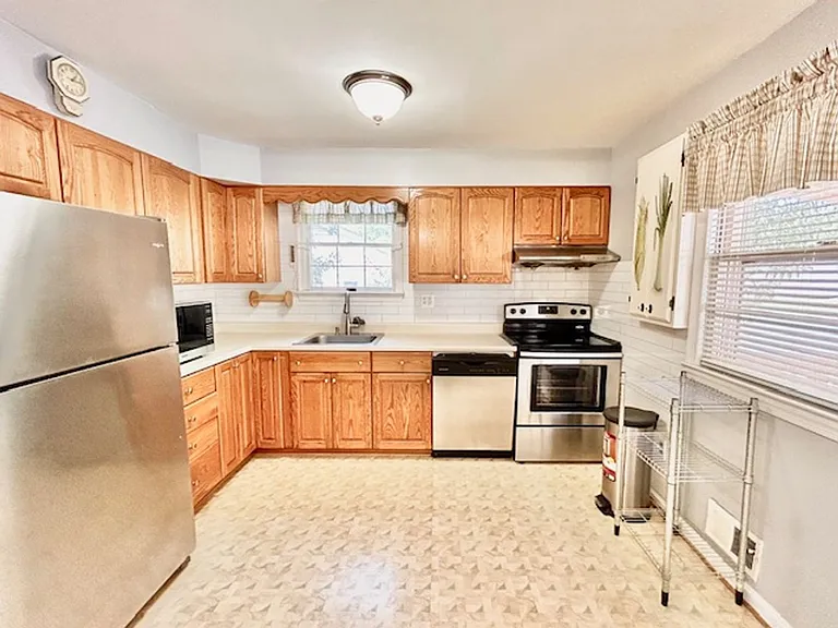 1010 Kennon Ct — Photo 7