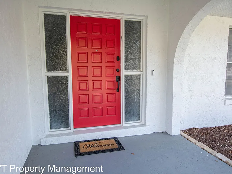 57 Florida Park Dr — Photo 3