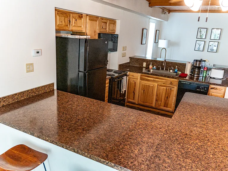 21 Ridge St #2 — Photo 11