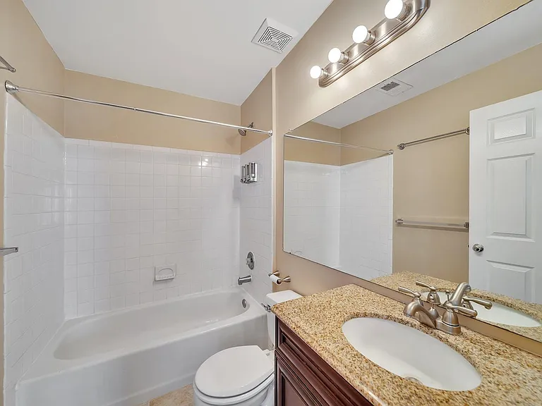 1041 Cumberland Ct — Photo 13