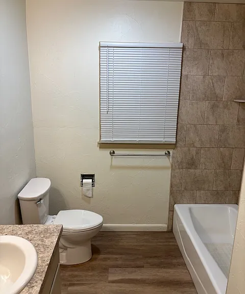237 S Lewis St — Photo 7