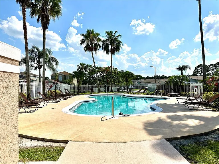 1116 Timberbend Cir — Photo 36