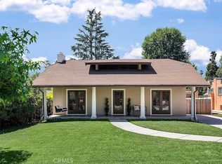 977 N Hill Ave, Pasadena, CA 91104