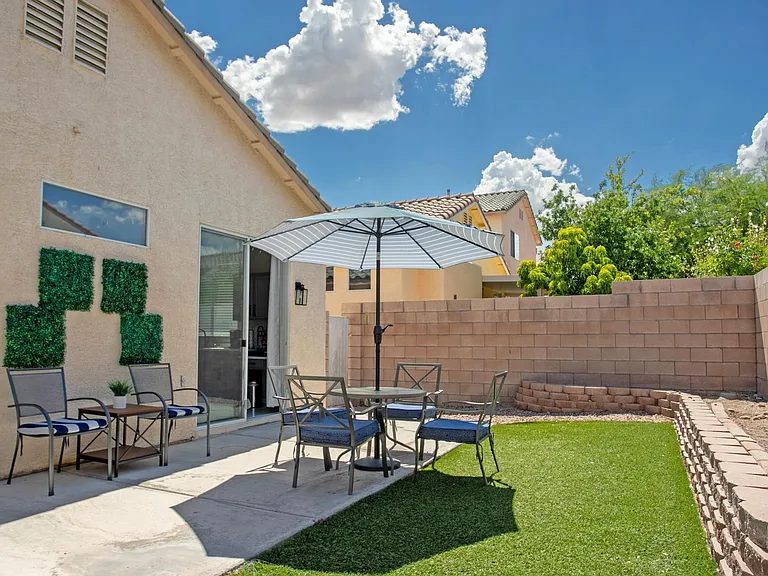 8074 Palace Estate Ave — Photo 2